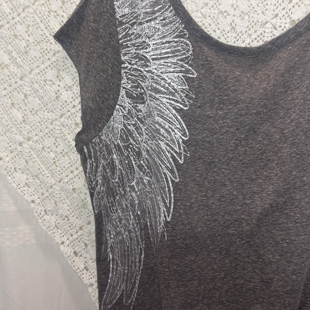 Rock & Republic Charcoal Winged Tee - Picture 6 of 6